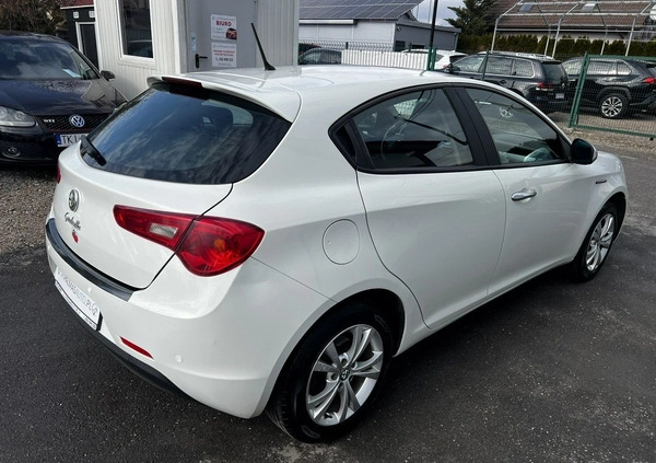 Alfa Romeo Giulietta cena 29900 przebieg: 190000, rok produkcji 2013 z Lubycza Królewska małe 106